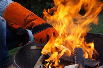 Feuerhandschuhe Petromax Aramid Pro 300 – Optimaler Schutz vor Flammen und Funken