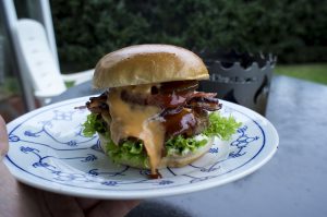 80 cm Feuerplatte von Grillrost.com getestet