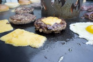 80 cm Feuerplatte von Grillrost.com getestet