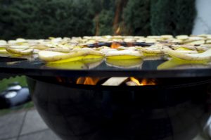 80 cm Feuerplatte von Grillrost.com getestet