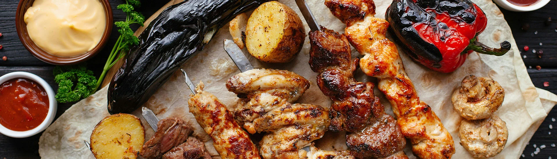 BQQ Grill Gemüse Fleisch Essen Saucen