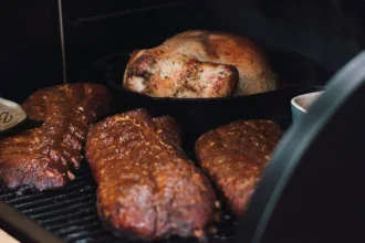 Pelletgrill BBQ Rippchen auf Grill